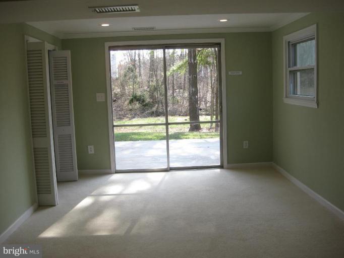 611 Poplar Road Sterling, VA 20164 - Photo 14 of 18 Recreation Room #2