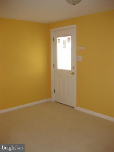 611 Poplar Road Sterling, VA 20164 - Photo 7 of 18 Bedroom #5