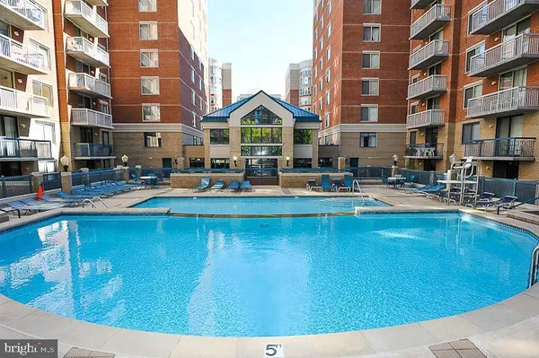 $465,000 | 3830 9th Street North, Unit 202W, Arlington, VA 22203