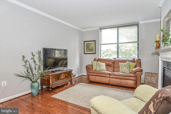 $465,000 | 3830 9th Street North, Unit 202W, Arlington, VA 22203