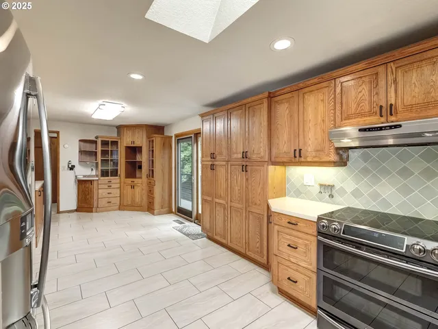 $1,085,000 | 36905 Southwest Goddard Road, Cornelius, OR 97113