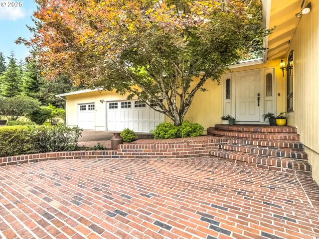 $1,085,000 | 36905 Southwest Goddard Road, Cornelius, OR 97113