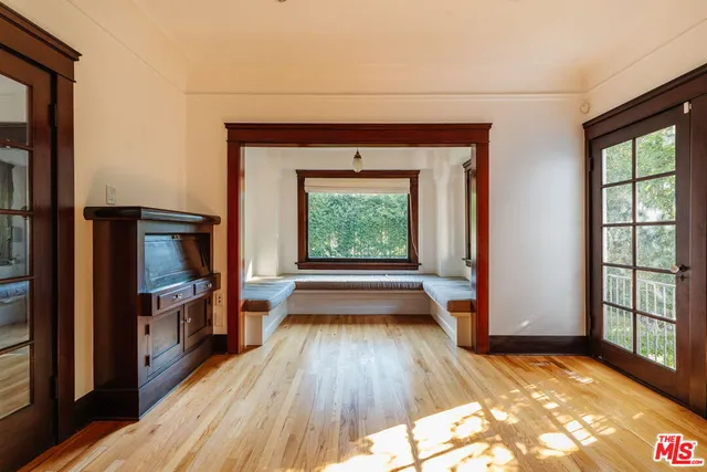 $8,000 | 2027 Canyon Drive, Los Angeles, CA 90068