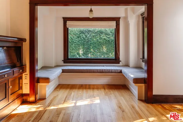 $8,000 | 2027 Canyon Drive, Los Angeles, CA 90068