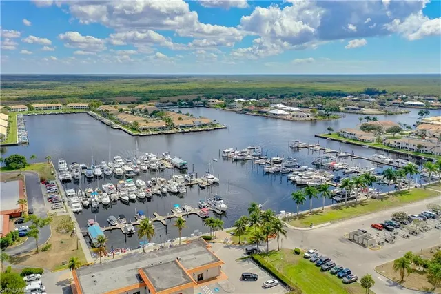 $296,500 | 350 Newport Drive, Unit 1902, Naples, FL 34114