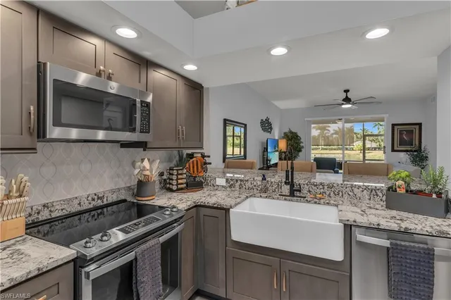 $296,500 | 350 Newport Drive, Unit 1902, Naples, FL 34114