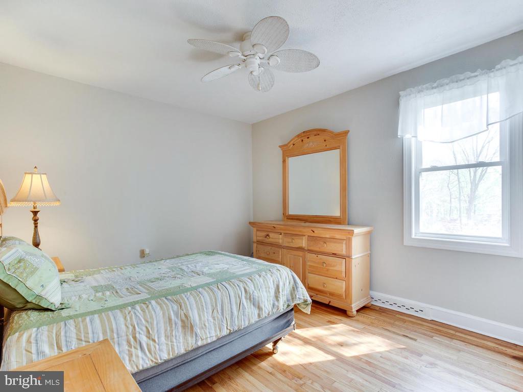 1249 Maple Road Arnold, MD 21012 - Photo 21 of 44 Gallery Image 21