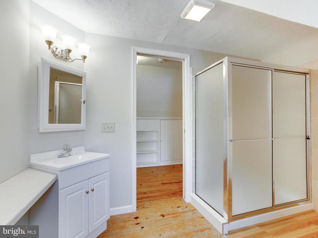 1249 Maple Road Arnold, MD 21012 - Photo 28 of 44 Gallery Image 28