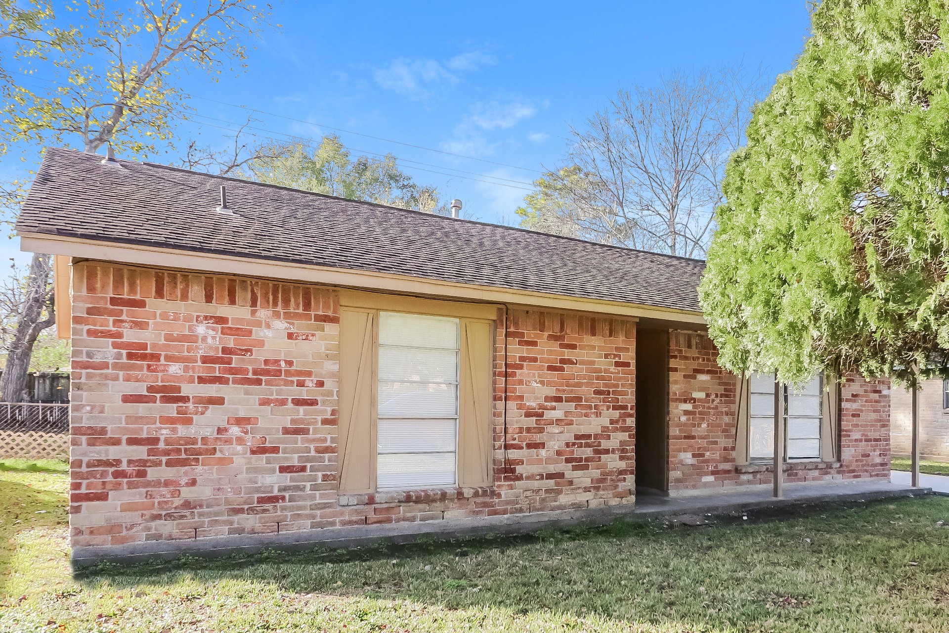 5139 Wickview Lane Houston, TX 77053 - Photo 3 of 16