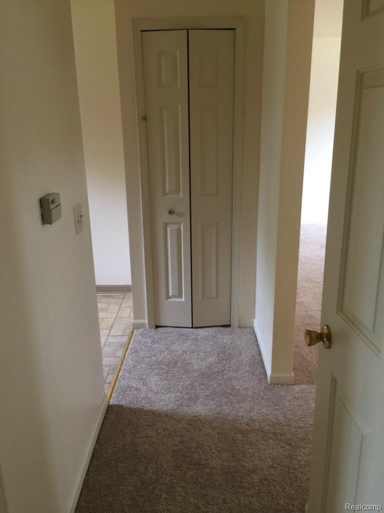 8142 Toepfer Road Warren, MI 48089 - Photo 18 of 23 IMG_0936.jpg