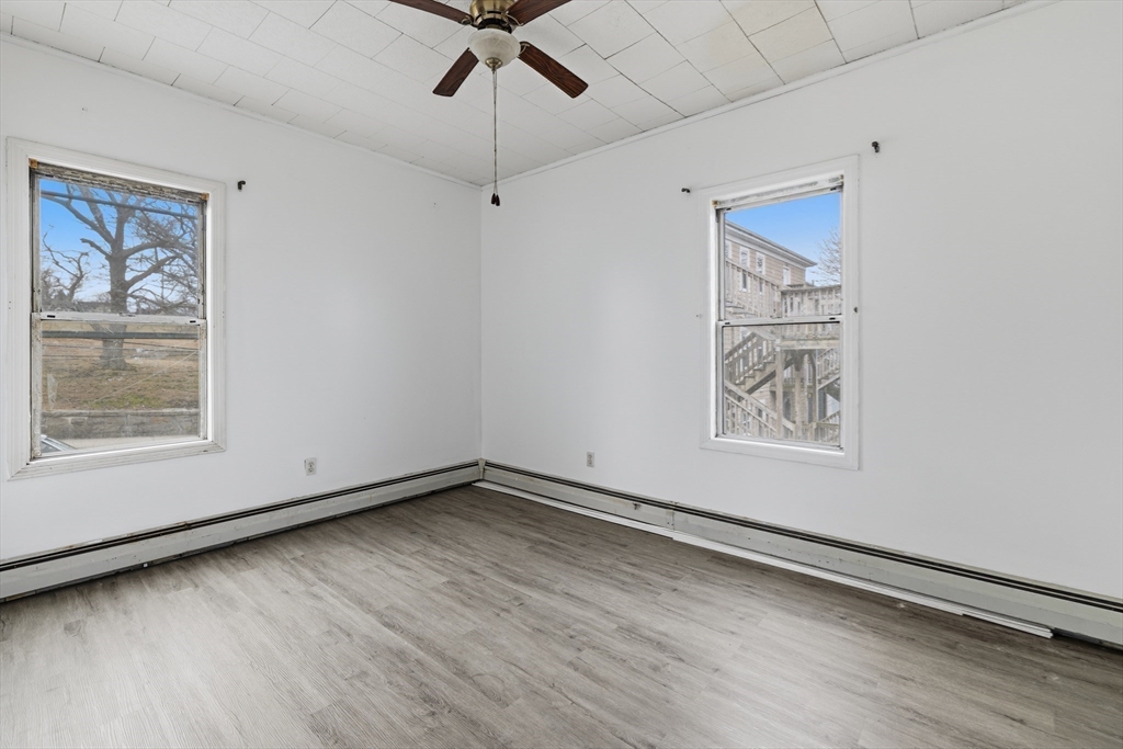 221 Beach Street Fall River, MA 02721 - Photo 11 of 32