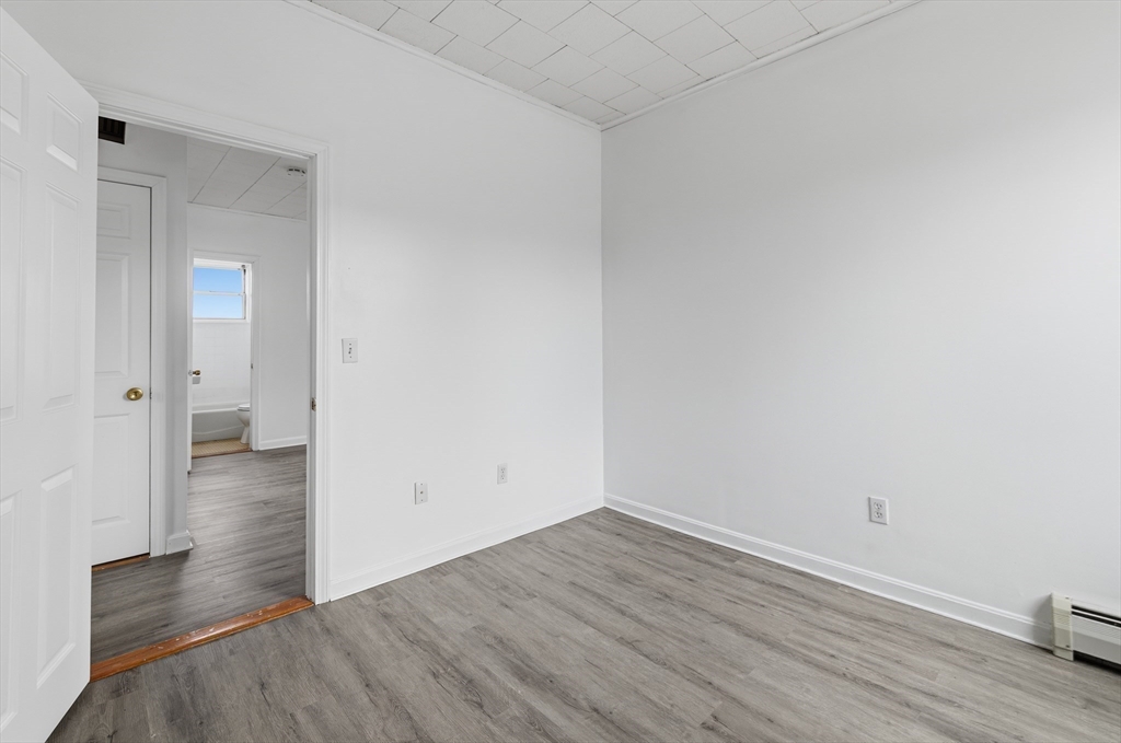 221 Beach Street Fall River, MA 02721 - Photo 12 of 32