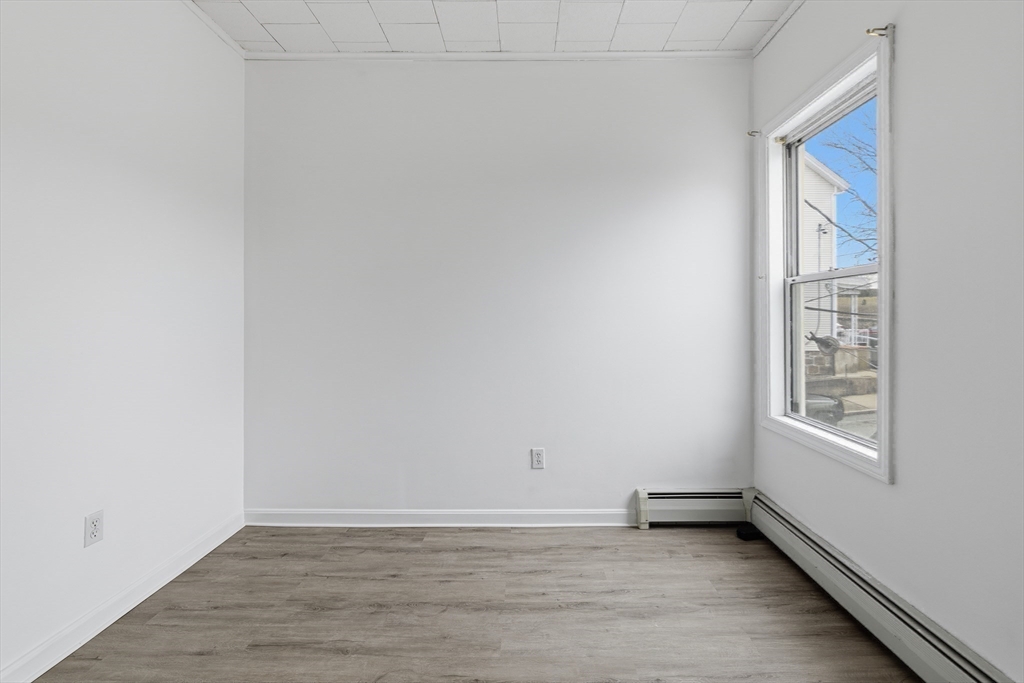 221 Beach Street Fall River, MA 02721 - Photo 14 of 32