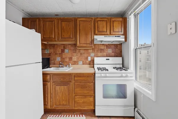 $699,000 | 221 Beach Street, Fall River, MA 02721