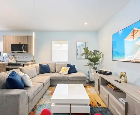 $2,400 | 165 Northwest 39th Street, Unit 7, Miami, FL 33127