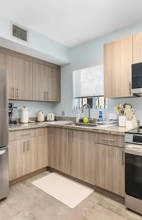 $2,400 | 165 Northwest 39th Street, Unit 7, Miami, FL 33127