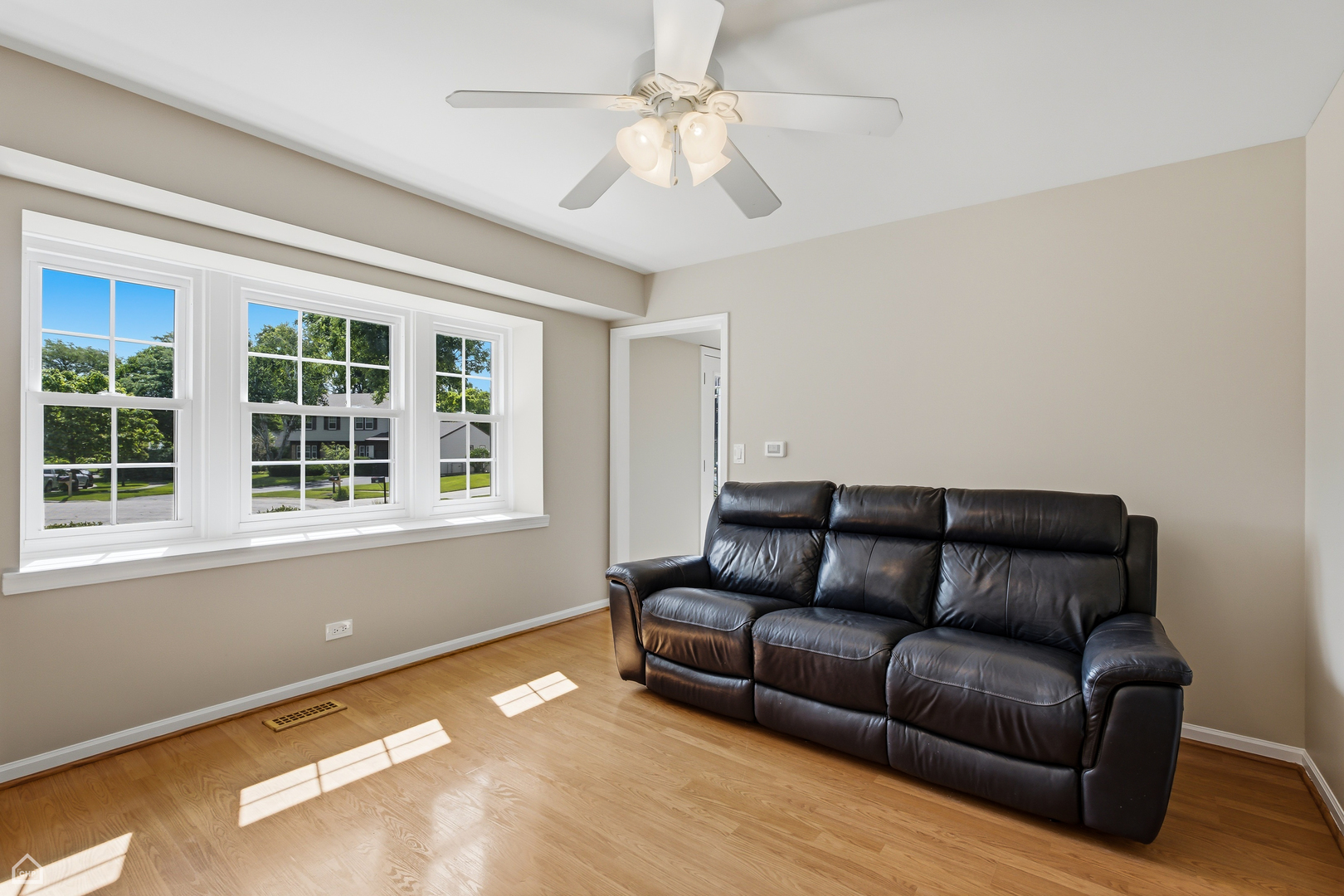 32 Timber Hill Road Buffalo Grove, IL 60089 - Photo 7 of 19