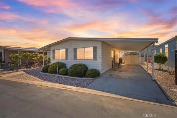 $206,000 | 1251 East Lugonia Avenue, Unit 136, Redlands, CA 92374