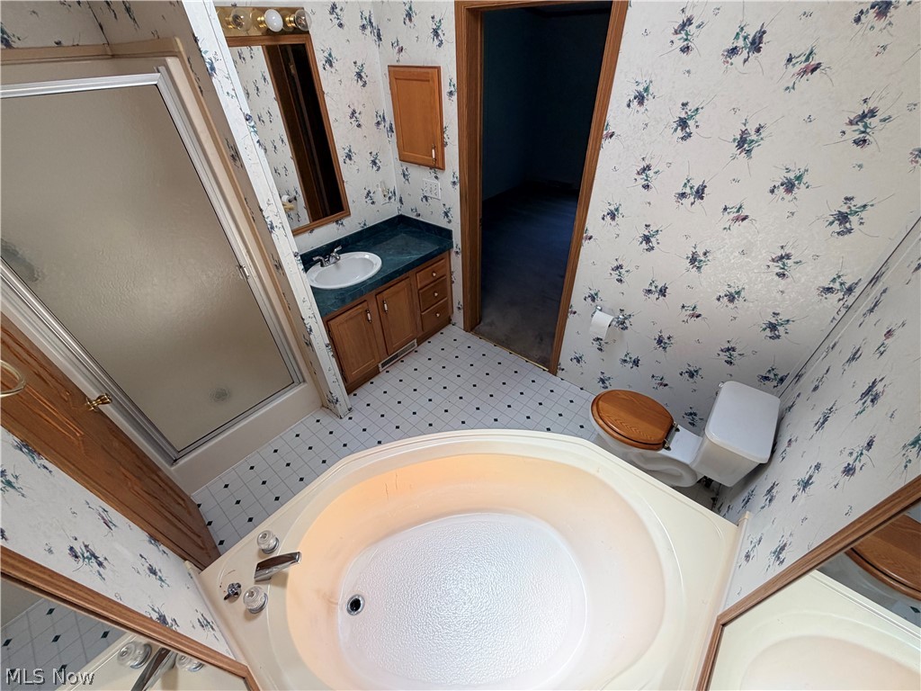5974 Cleveland Road, Unit 39 Wooster, OH 44691 - Photo 7 of 22 Master Bathroom