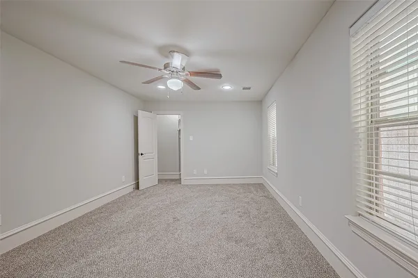 $3,500 | 5226 Kiam Street, Unit 1002, Houston, TX 77007