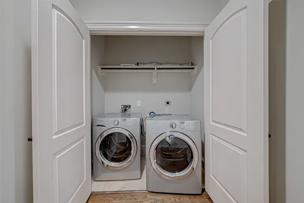 $3,500 | 5226 Kiam Street, Unit 1002, Houston, TX 77007