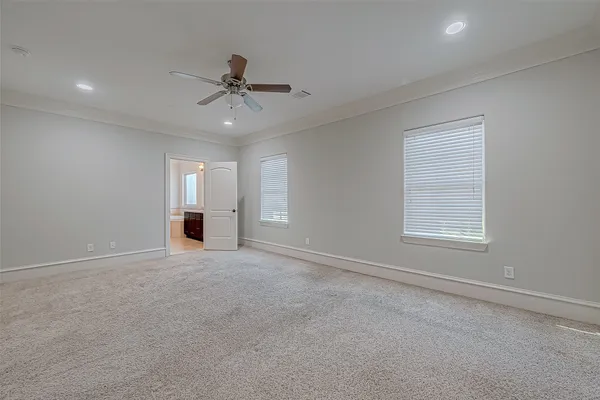 $3,500 | 5226 Kiam Street, Unit 1002, Houston, TX 77007