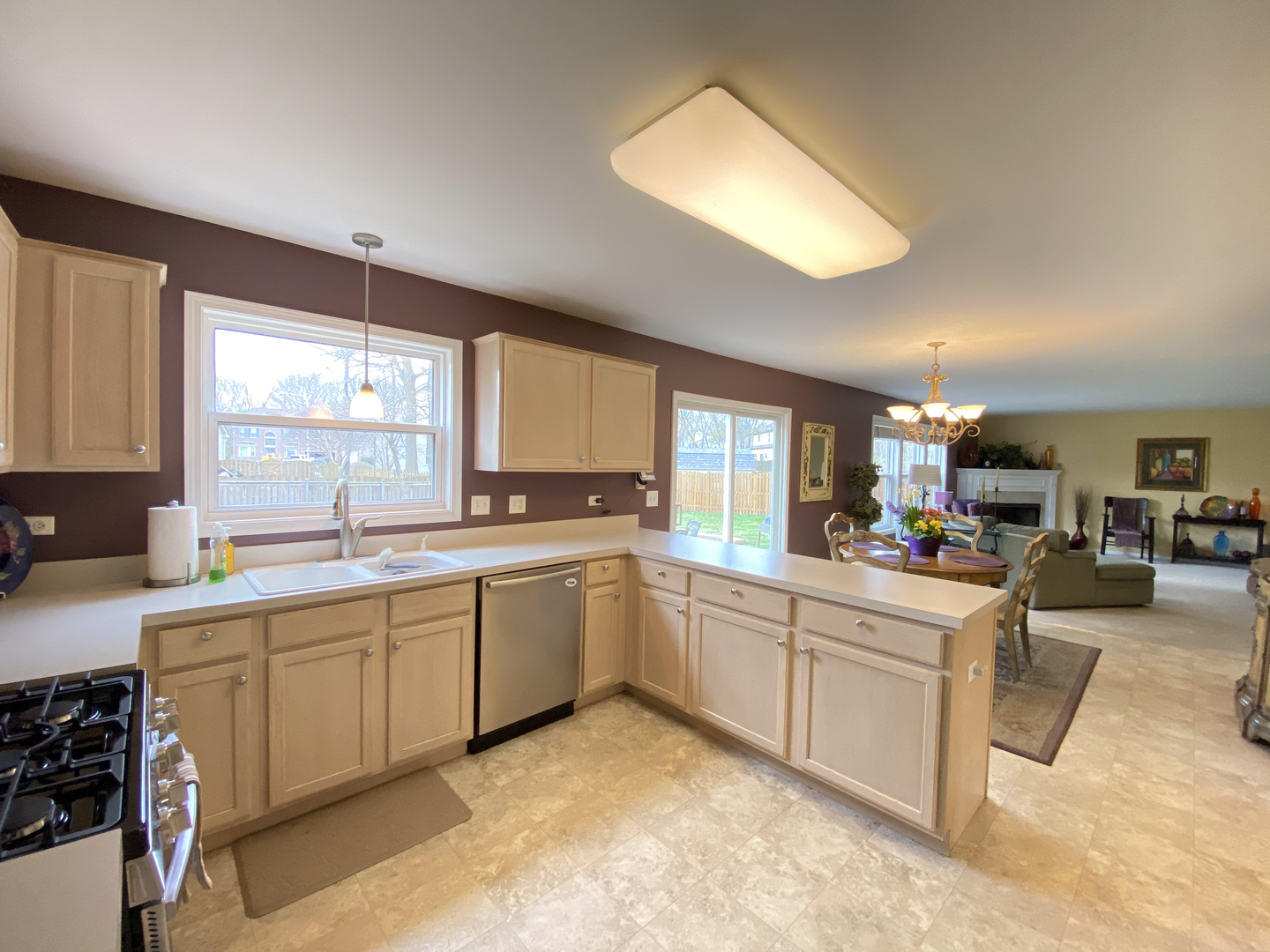 150 South Oakleaf Road Algonquin, IL 60102 - Photo 11 of 31