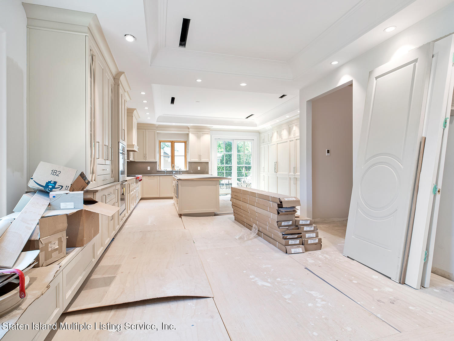 636 West Fingerboard Road Staten Island, NY 10305 - Photo 16 of 45 P1477494