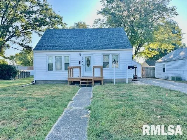 $65,000 | 704 Hawley Avenue, Taylorville, IL 62568