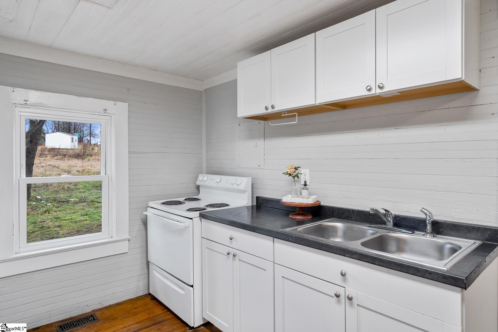 1 Frost Street Pelzer, SC 29669 - Photo 13 of 36