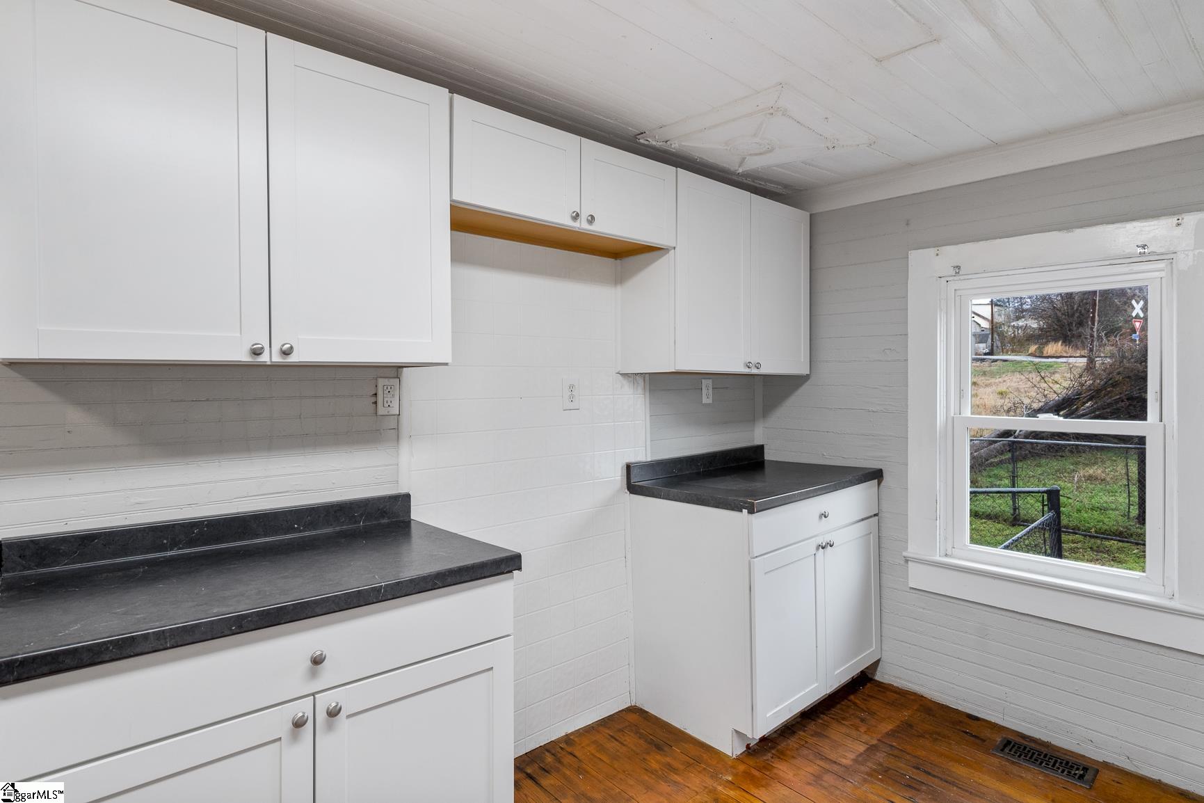 1 Frost Street Pelzer, SC 29669 - Photo 15 of 36