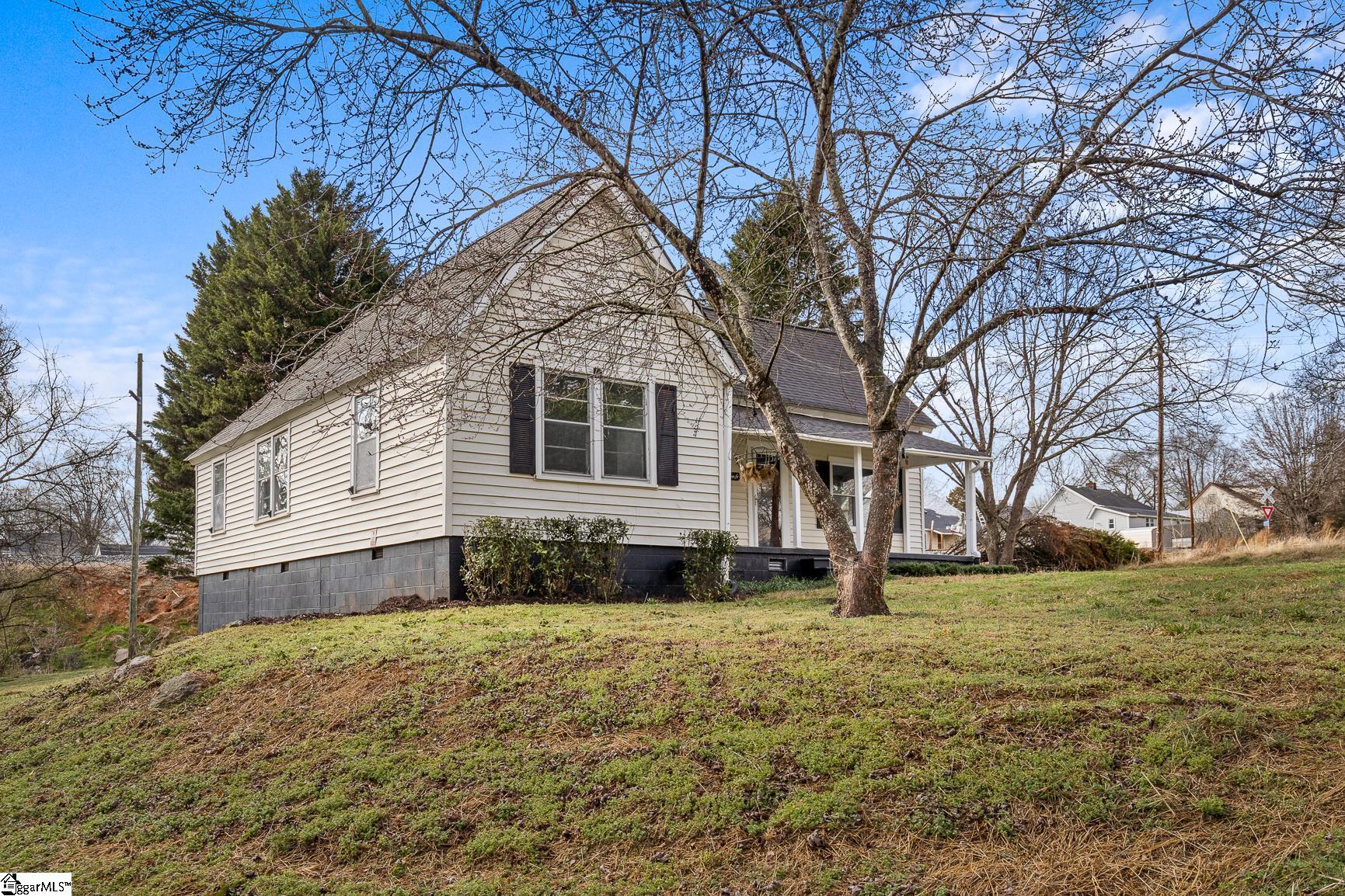 1 Frost Street Pelzer, SC 29669 - Photo 2 of 36