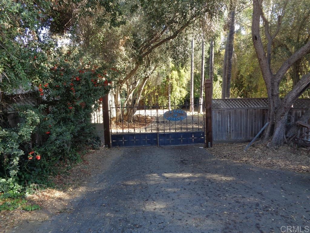1310 Live Oak Park Road South Fallbrook, CA 92028 - Photo 1 of 25 Gallery Image 1