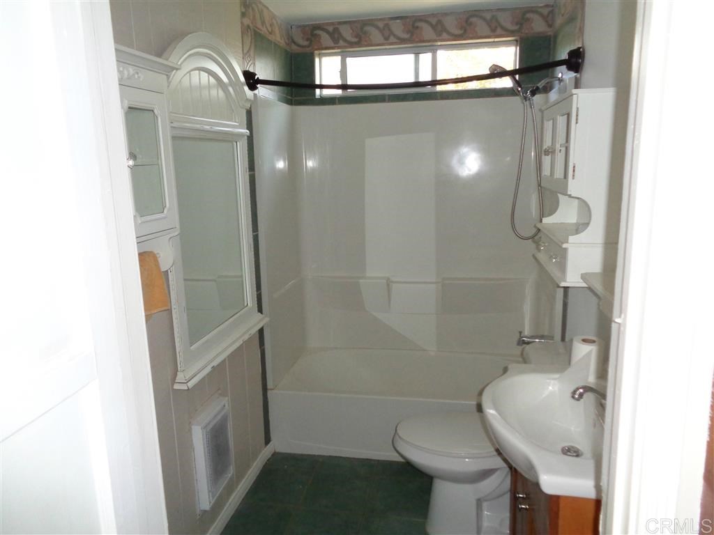 1310 Live Oak Park Road South Fallbrook, CA 92028 - Photo 12 of 25 Gallery Image 12