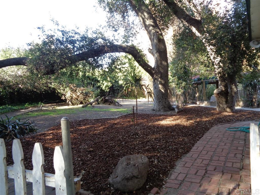 1310 Live Oak Park Road South Fallbrook, CA 92028 - Photo 18 of 25 Gallery Image 18