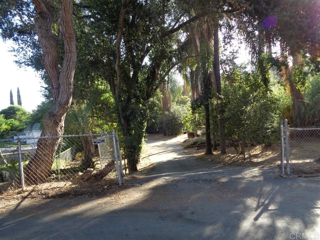1310 Live Oak Park Road South Fallbrook, CA 92028 - Photo 19 of 25 Gallery Image 19