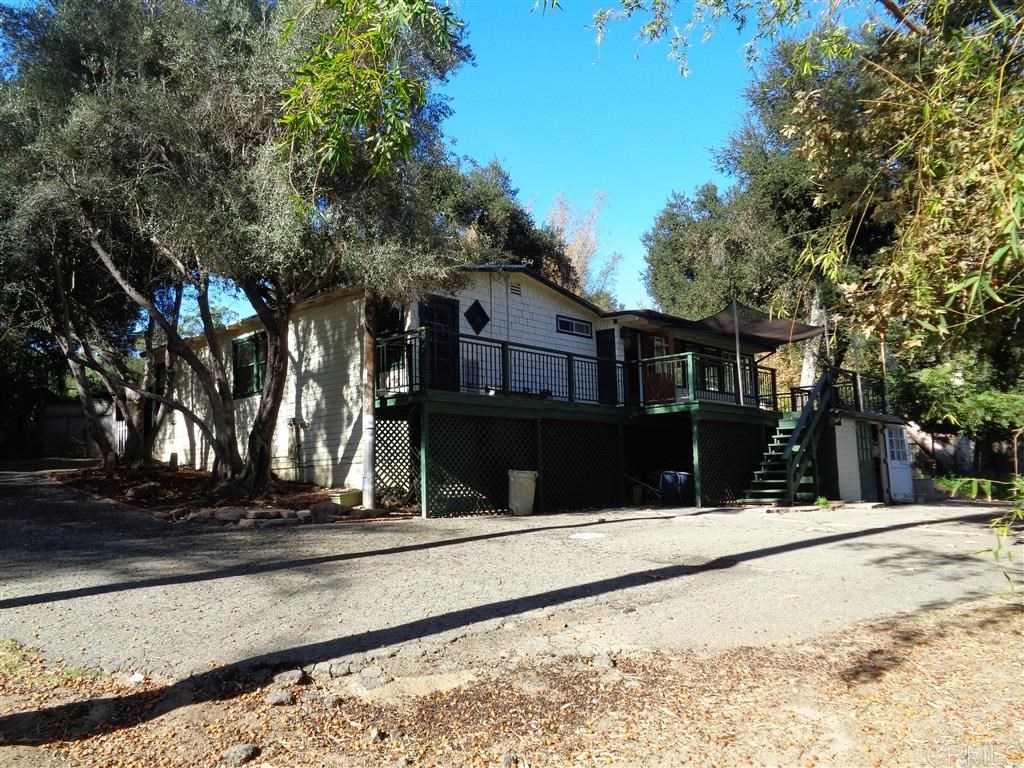 1310 Live Oak Park Road South Fallbrook, CA 92028 - Photo 4 of 25 Gallery Image 4