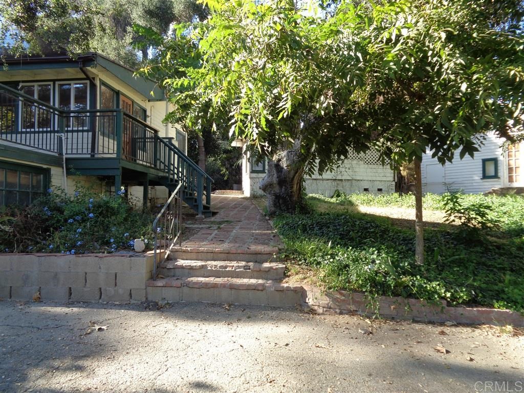 1310 Live Oak Park Road South Fallbrook, CA 92028 - Photo 7 of 25 Gallery Image 7