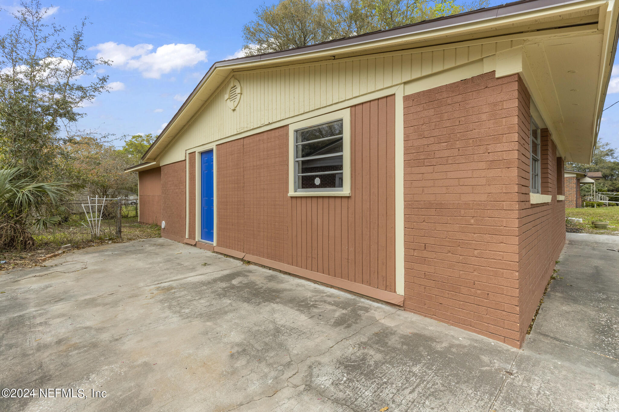 5764 Cleveland Road Jacksonville, FL 32209 - Photo 5 of 35 5764 Cleveland RD #2-031-02292024
