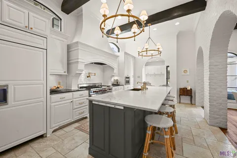 $1,245,000 | 11438 Center Court Boulevard, St. George, LA 70810
