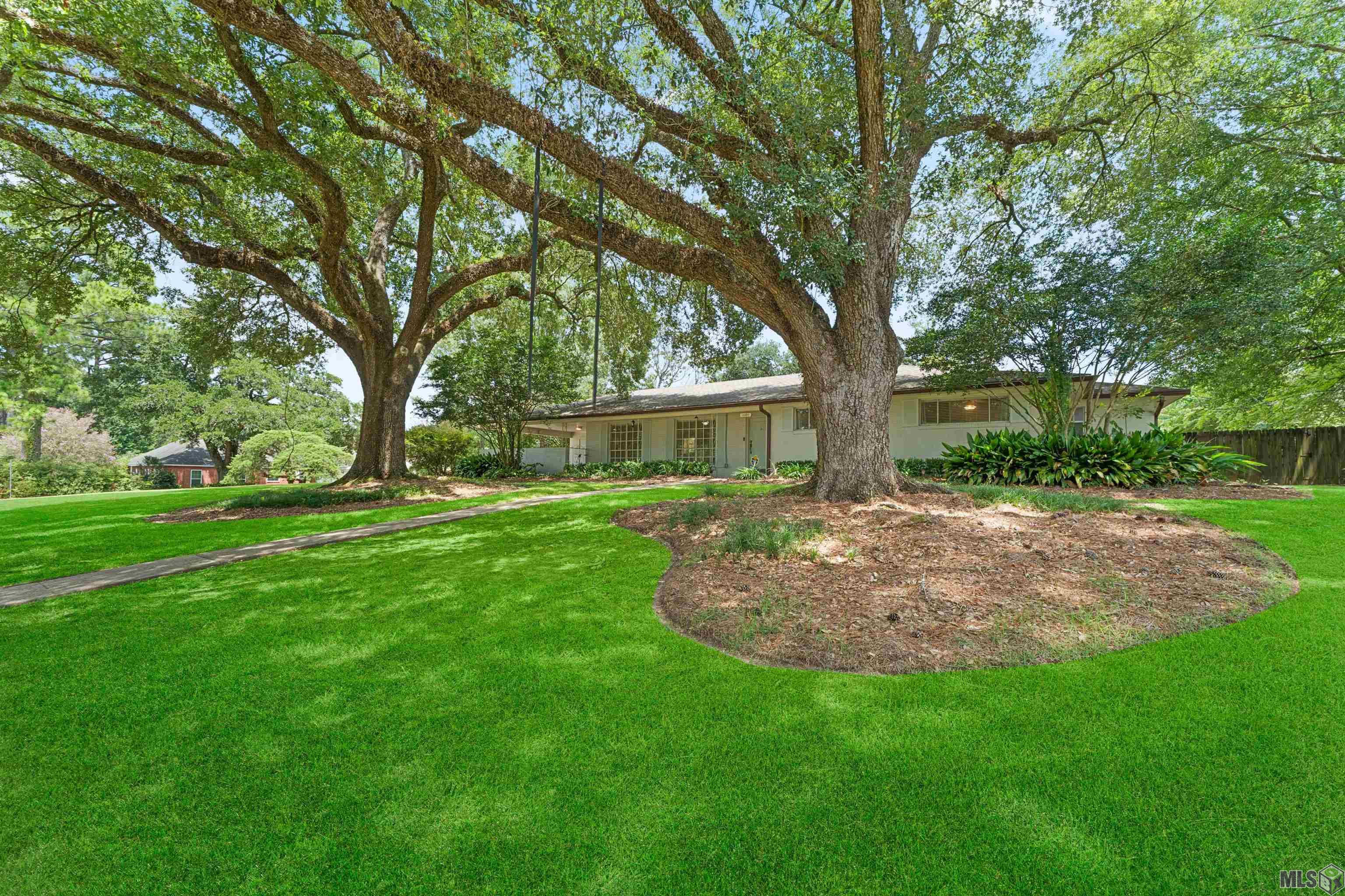 1684 Pollard Parkway Baton Rouge, LA 70808 - Photo 2 of 25 Gallery Image 2