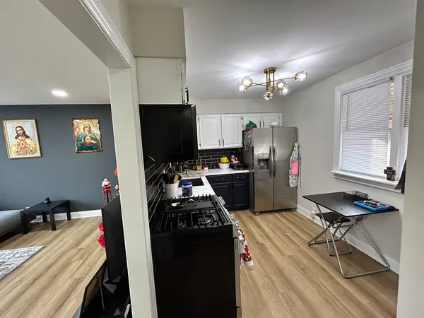 $309,900 | 430 Oak Street, Des Plaines, IL 60016