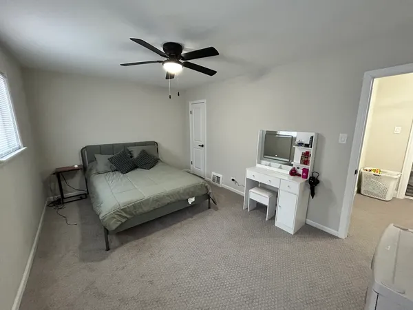 $309,900 | 430 Oak Street, Des Plaines, IL 60016