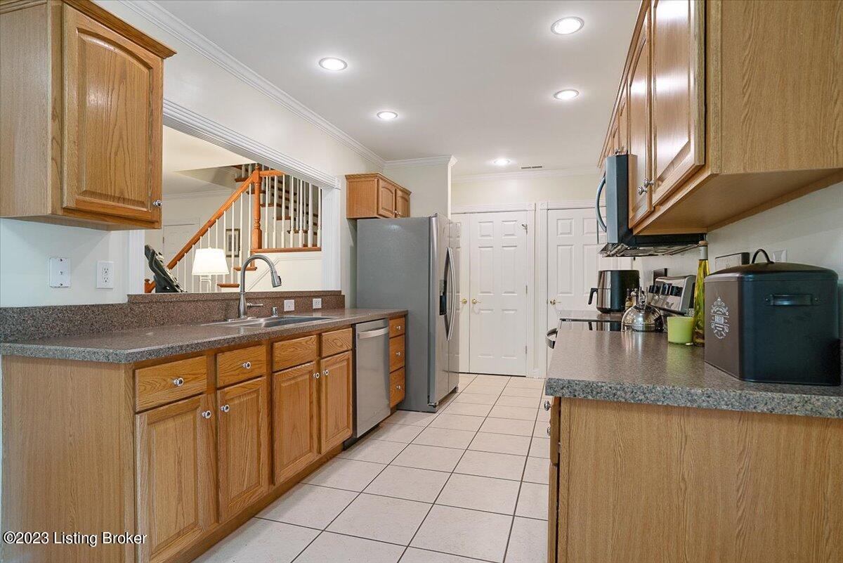 7718 Turtle Run Court Prospect, KY 40059 - Photo 9 of 34 09-7718-10