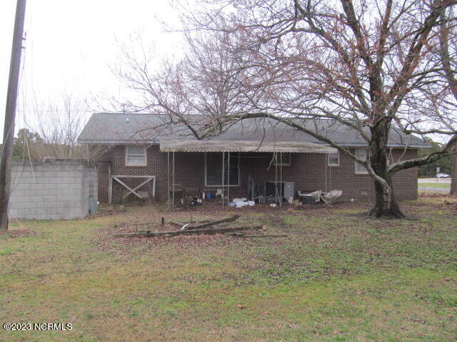 1225 Spring Garden Road New Bern, NC 28562 - Photo 14 of 15 A Rear View