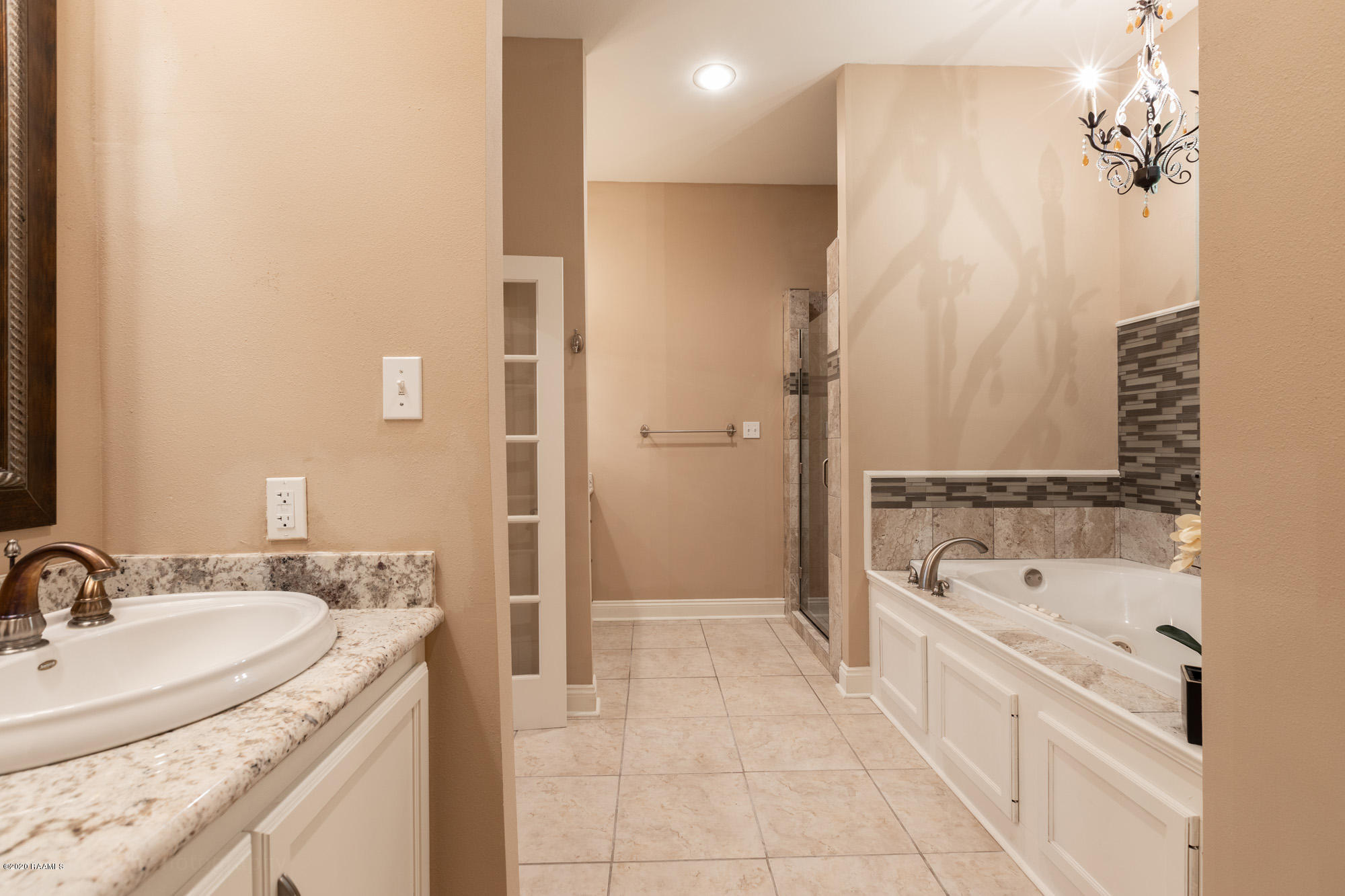 6208 Viator Road Maurice, LA 70555 - Photo 18 of 33 Master Bathroom 2