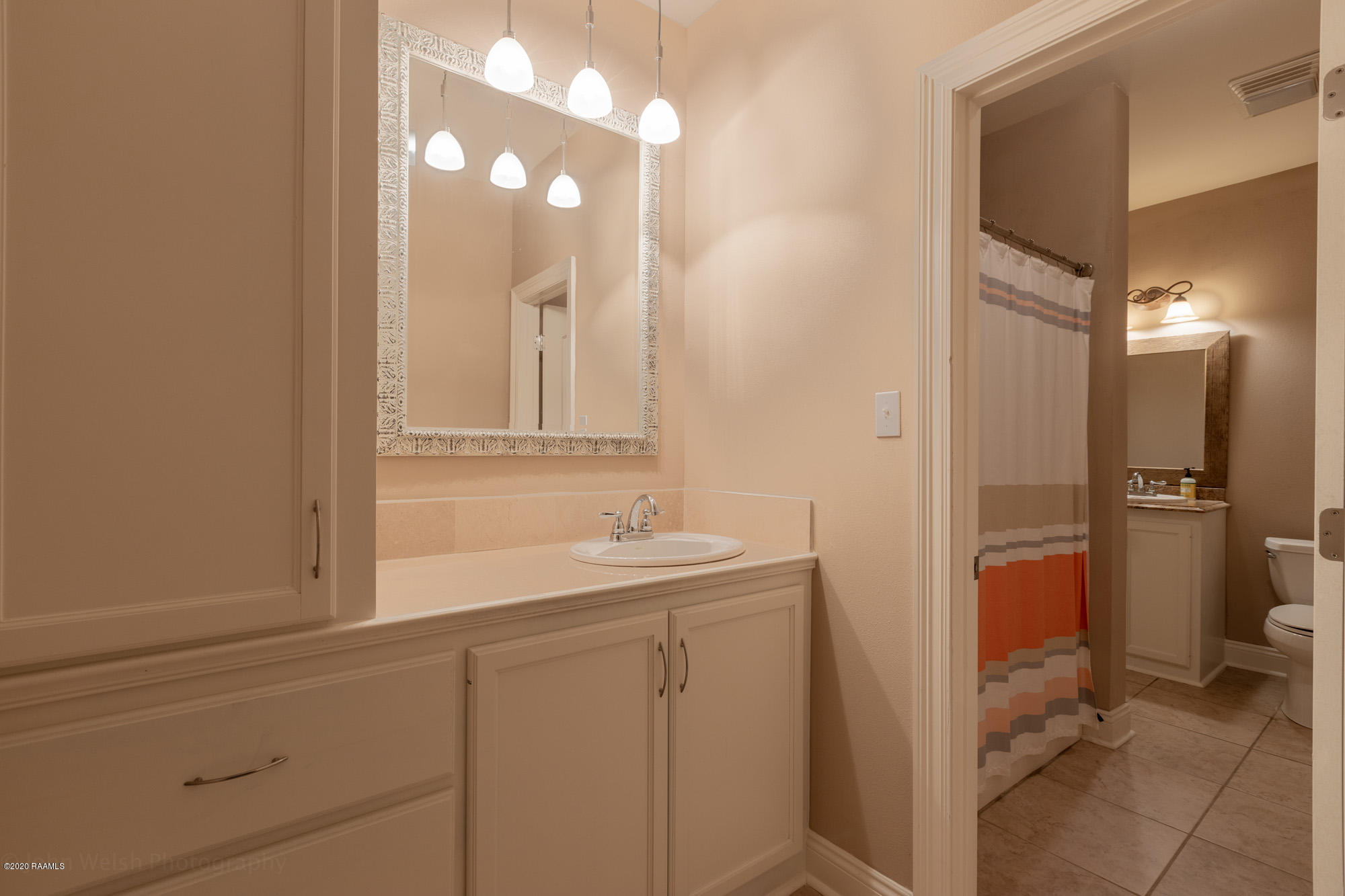 6208 Viator Road Maurice, LA 70555 - Photo 23 of 33 Guest Bathroom_