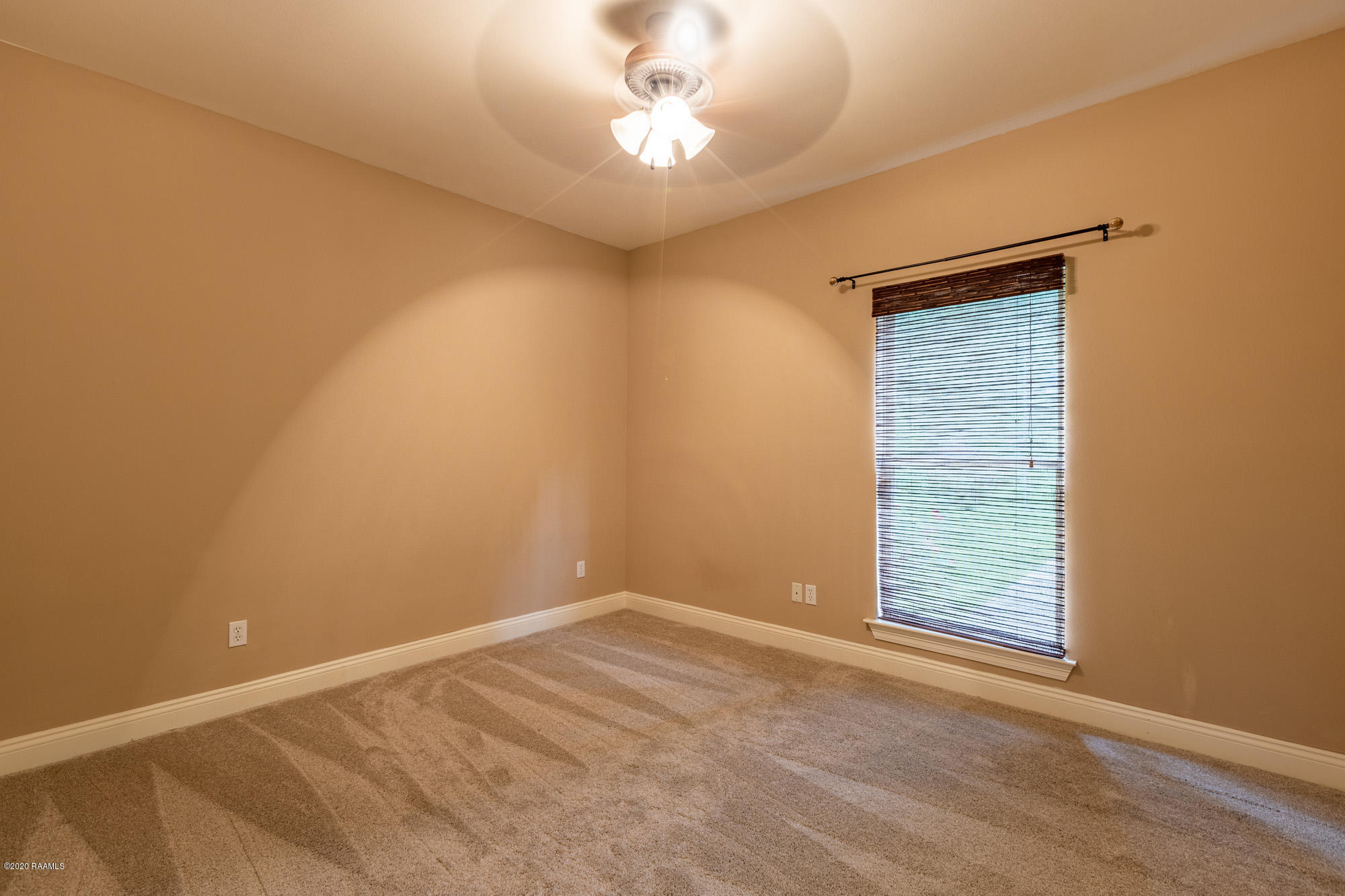 6208 Viator Road Maurice, LA 70555 - Photo 24 of 33 Guest Bedroom 1