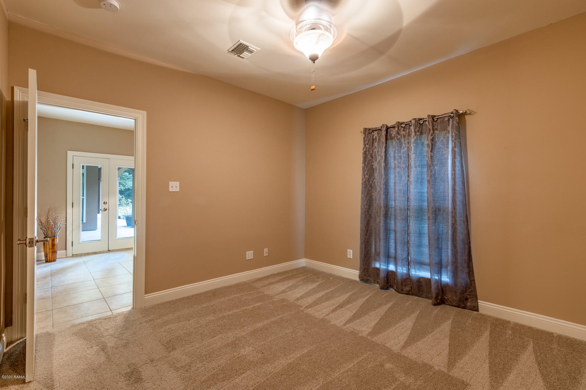 6208 Viator Road Maurice, LA 70555 - Photo 26 of 33 Guest Bedroom 2
