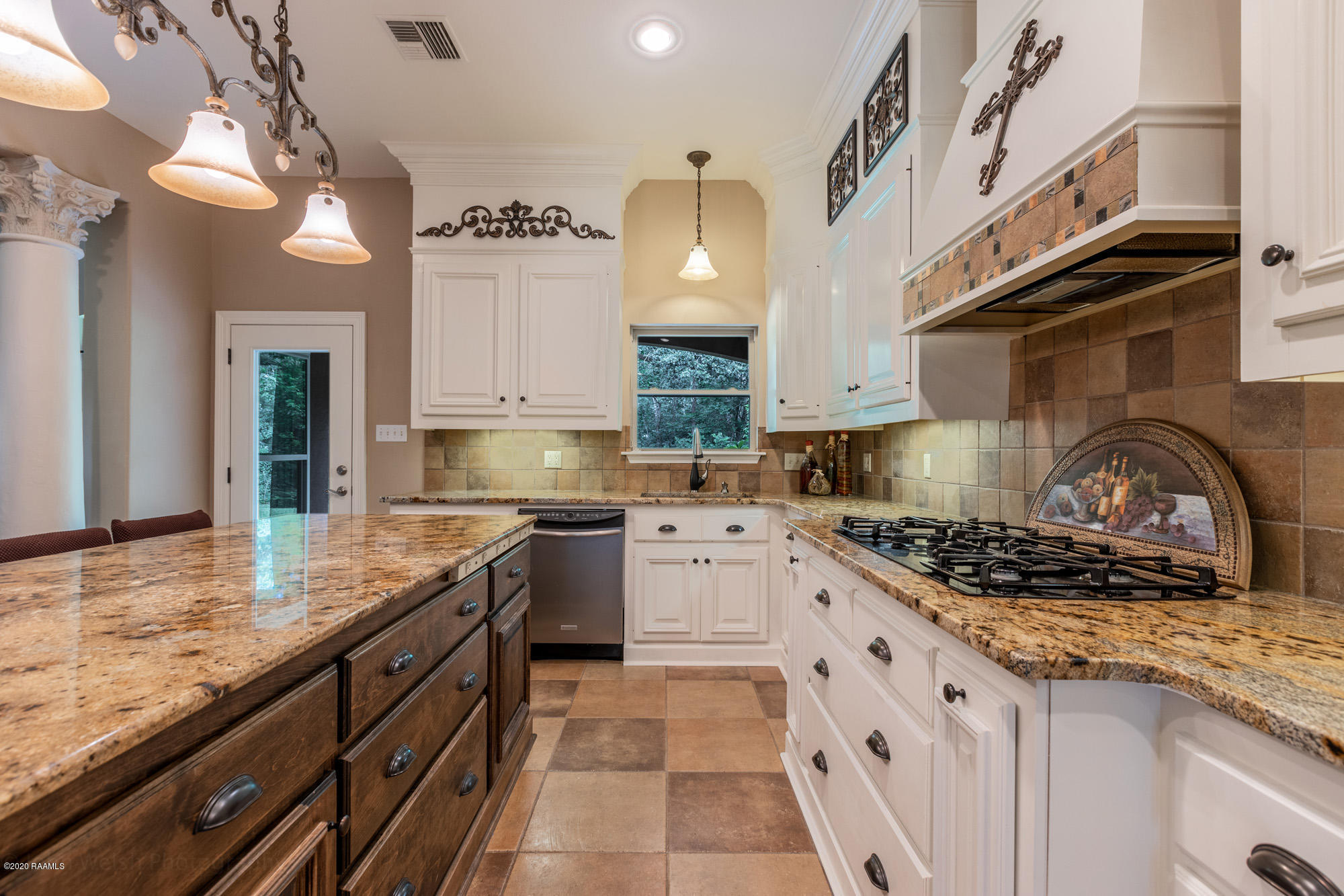 6208 Viator Road Maurice, LA 70555 - Photo 8 of 33 Kitchen 2